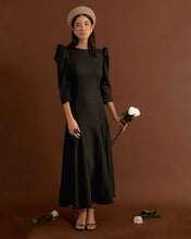 Cargar imagen en el visor de la galería, Vestido cuadros vuelo