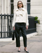 Cargar imagen en el visor de la galería, Abrigo corto lana