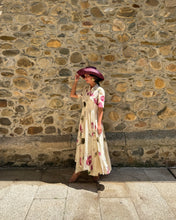 Cargar imagen en el visor de la galería, Vestido capas flores