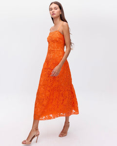 Vestido naranja bordado