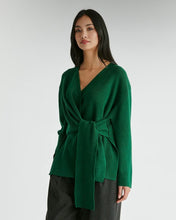 Cargar imagen en el visor de la galería, Jersey verde punto suave