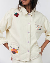 Cargar imagen en el visor de la galería, Cazadora vaquera bordada