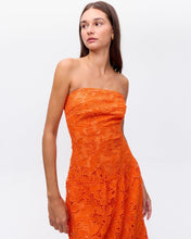 Cargar imagen en el visor de la galería, Vestido naranja bordado
